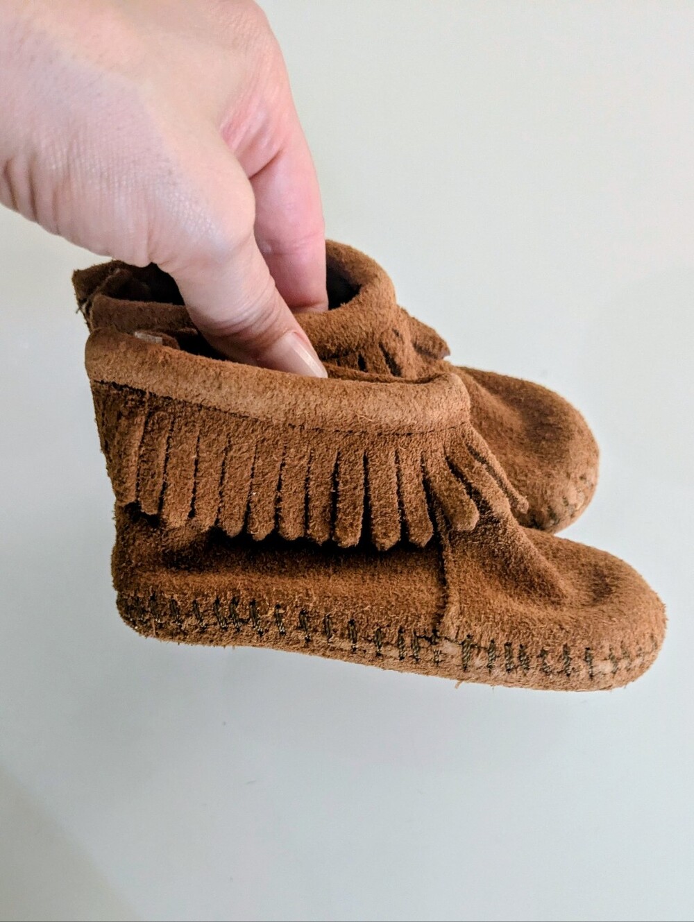 Minnetonka Infant Back Flap Bootie Moccasins - Brown Suede - Size 3 Unisex